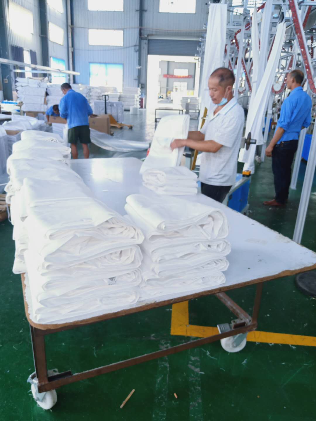 武汉PTFE高温滤袋，玻纤覆膜滤袋厂家，无纺布过滤袋价格